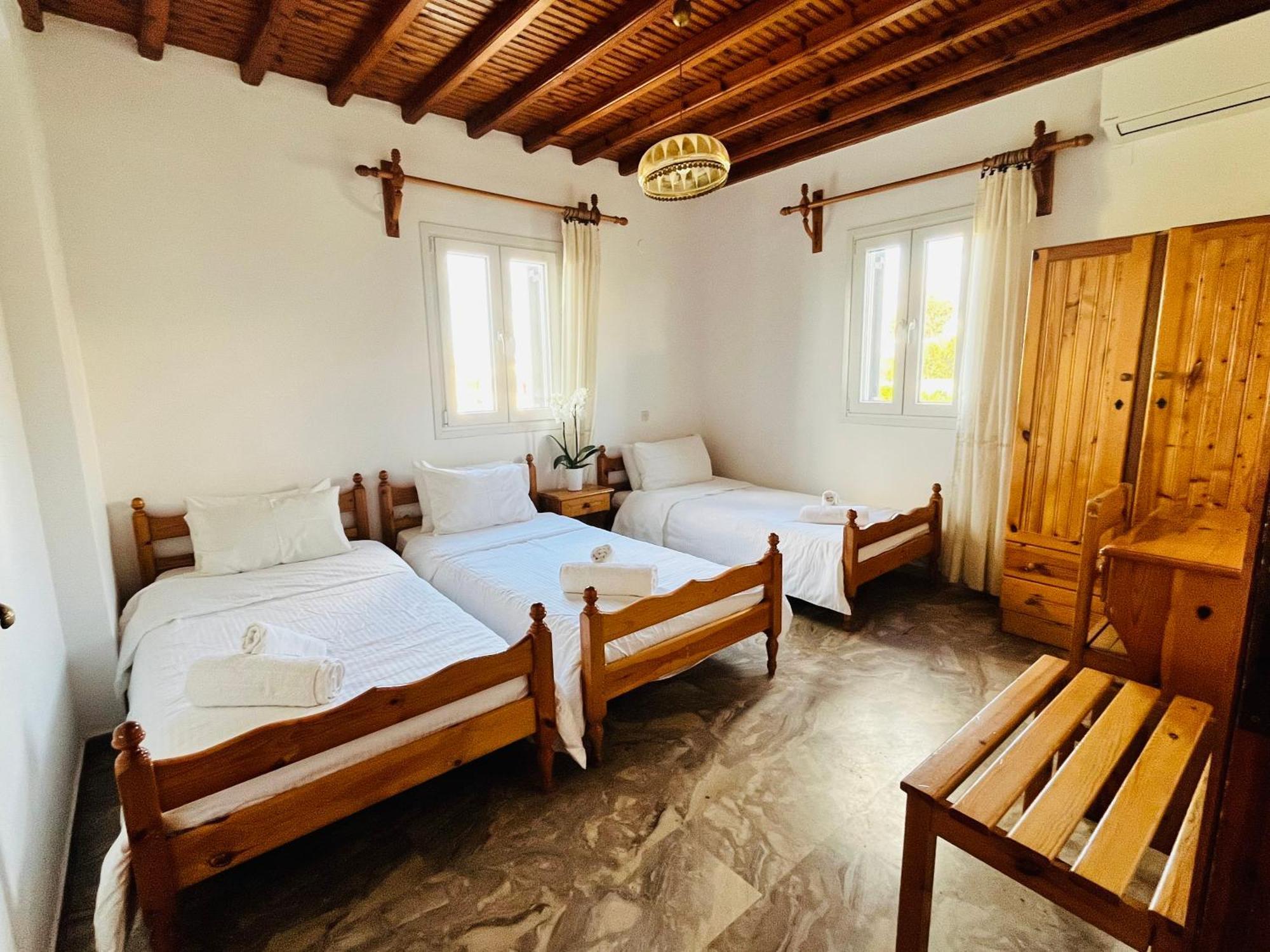 Vasilis Guest house 3*